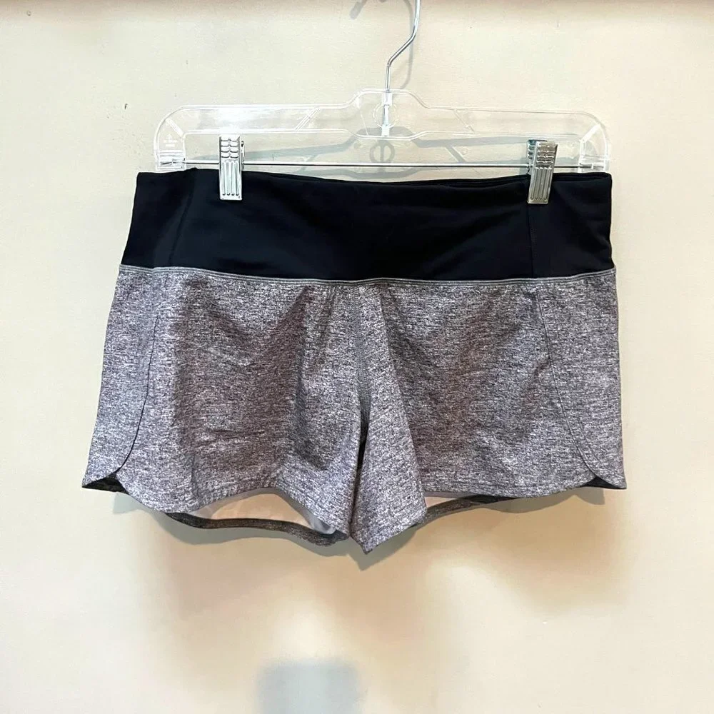 Lululemon‎ Speed Short Gray and black- Size 8